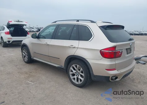 2013 BMW X5 xDrive35I/xDrive35I Premium/xDrive35I Sport Activity z USA, uszkodzony, nr VIN 5UXZV4C50D0G54432